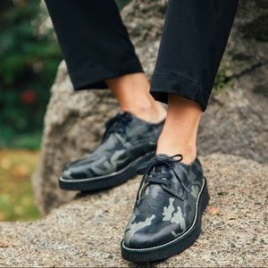 TWO THOUSAND NEVER Leather Green Black Camouflage Vibram Platform Loafers